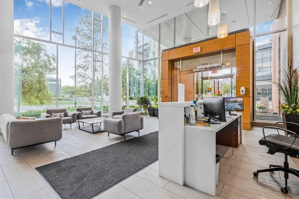 519 Riverfront Avenue SE, #303