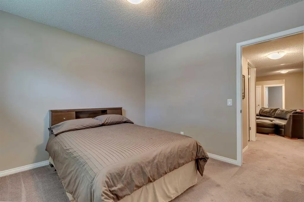 255 Cranford Close SE