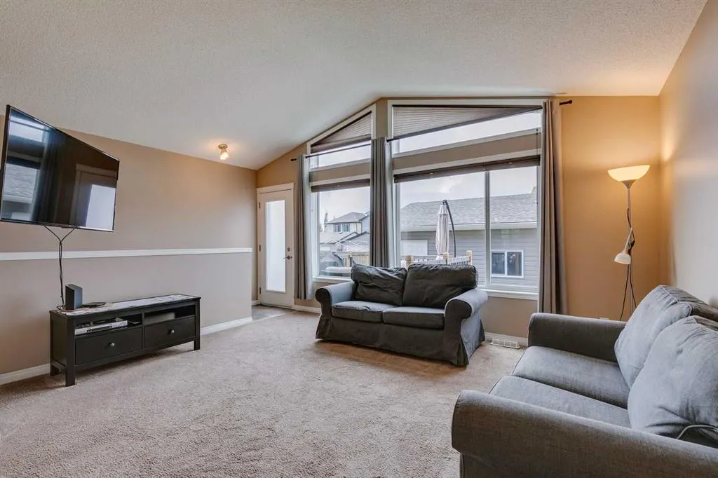 255 Cranford Close SE