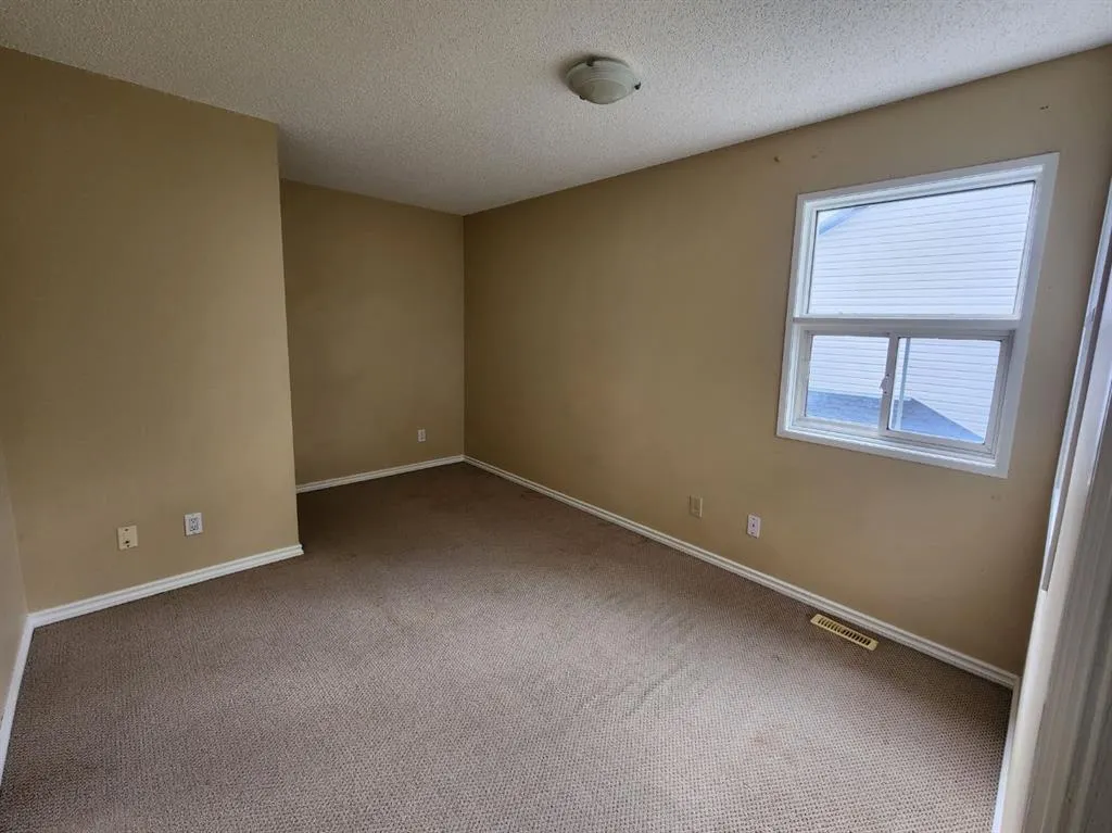 1003 Signal Hill Green SW
