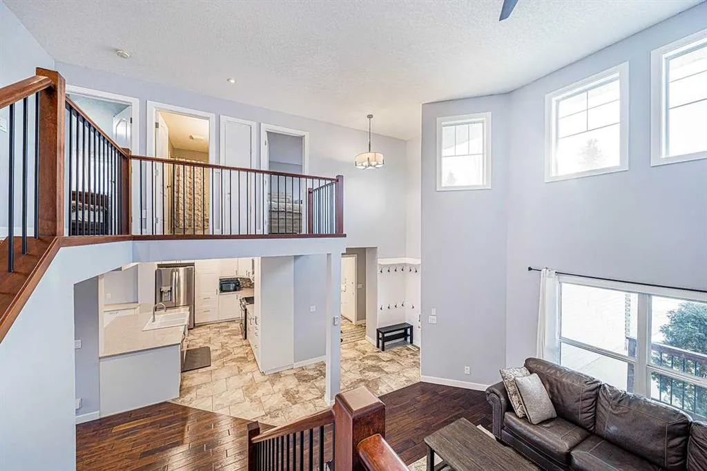 104 Hawktree Green NW