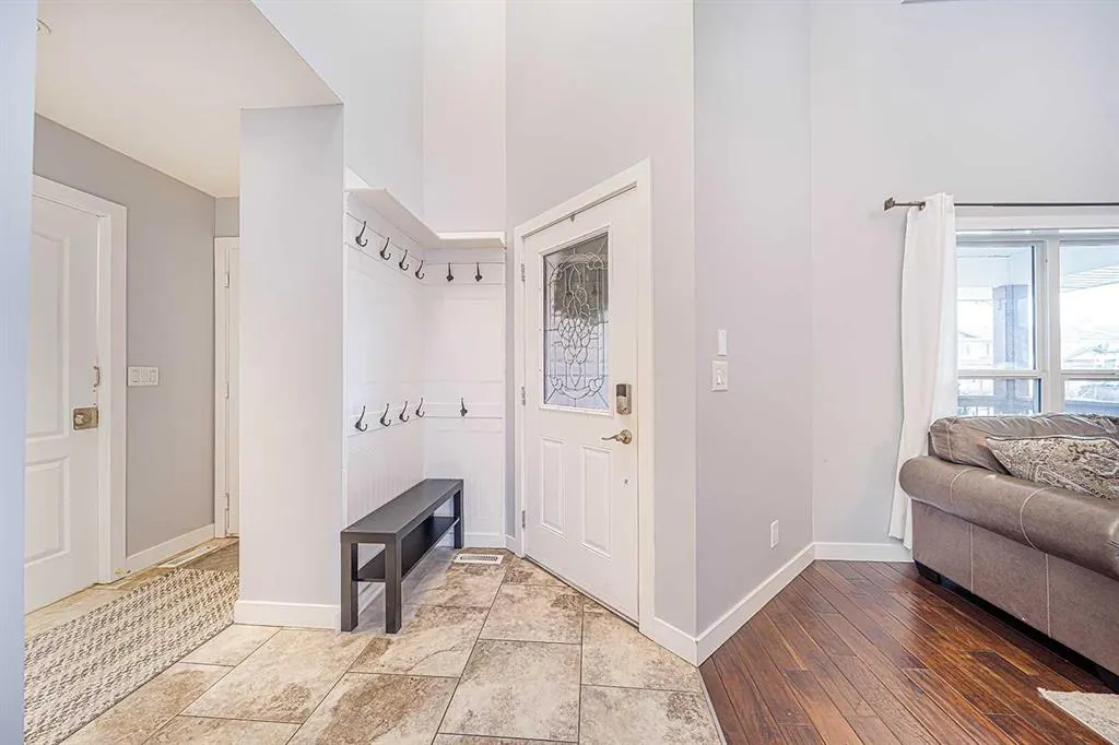 104 Hawktree Green NW