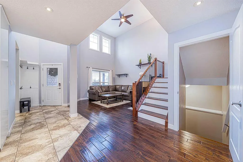 104 Hawktree Green NW