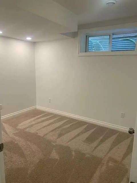 18 West Cedar Place SW