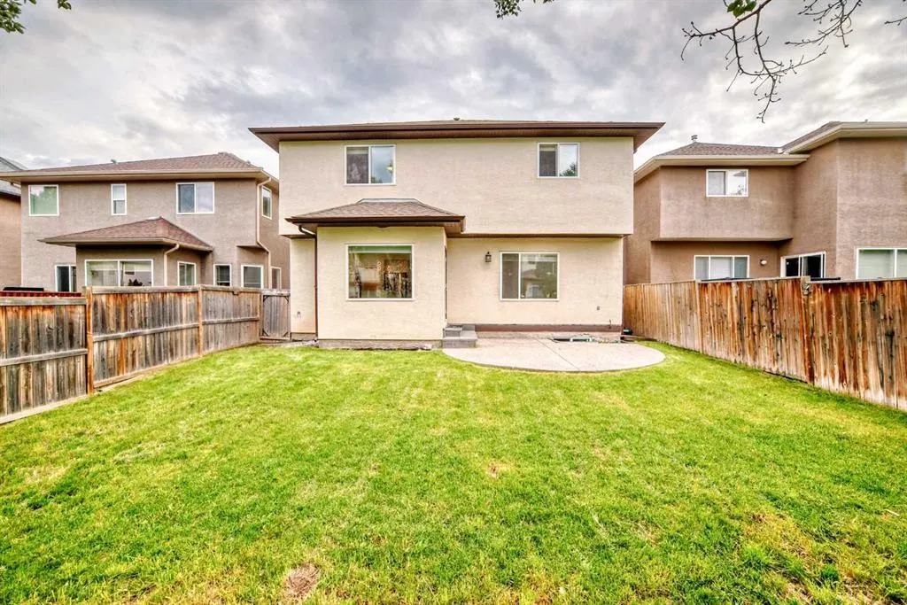 18 West Cedar Place SW