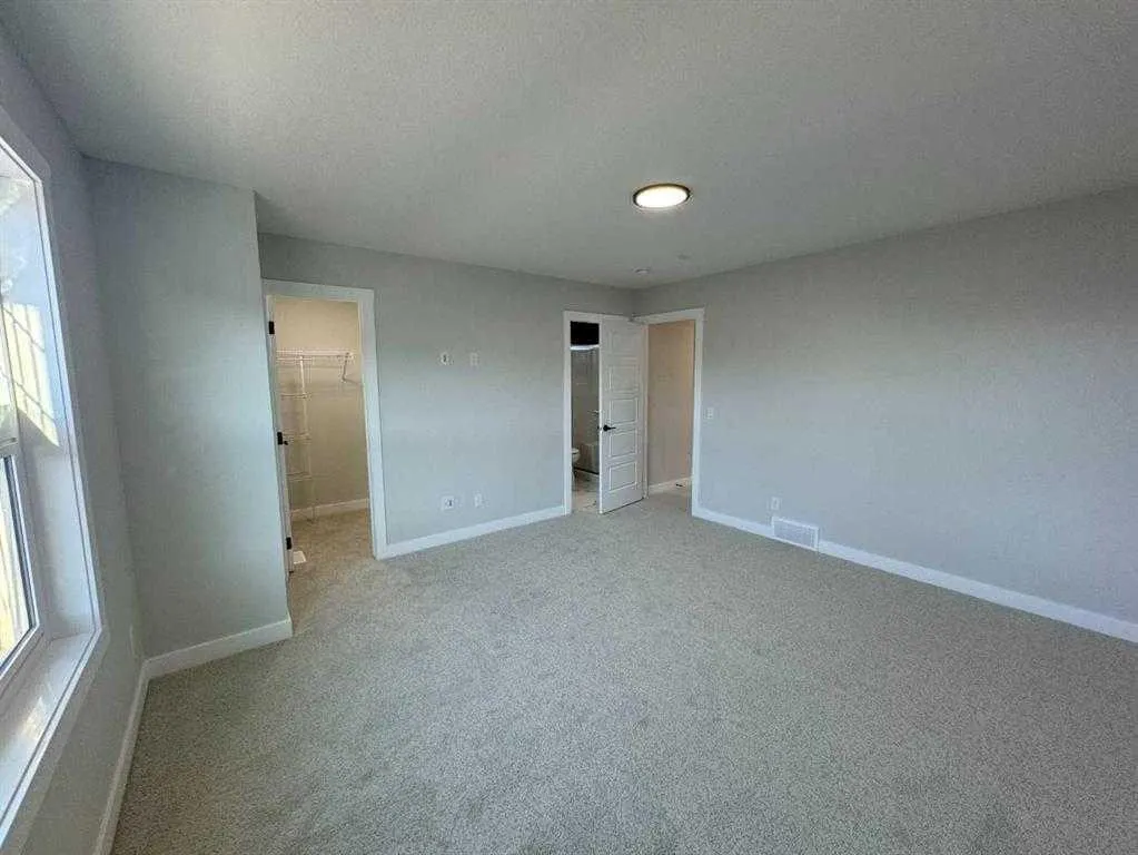 72 Veranda Boulevard SW