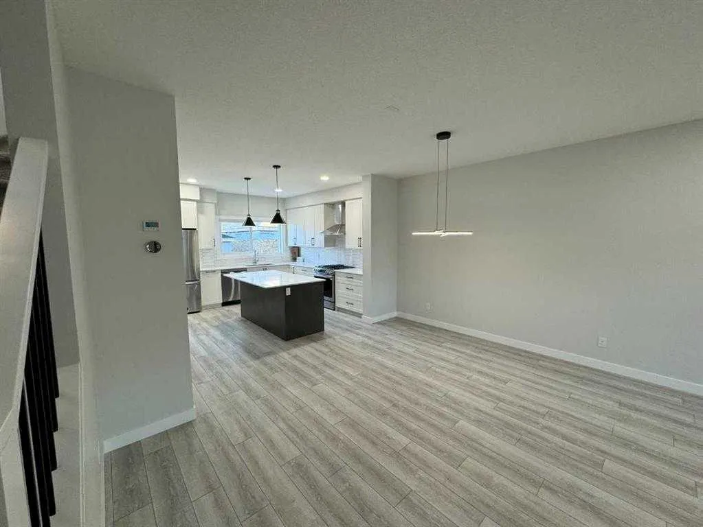 72 Veranda Boulevard SW