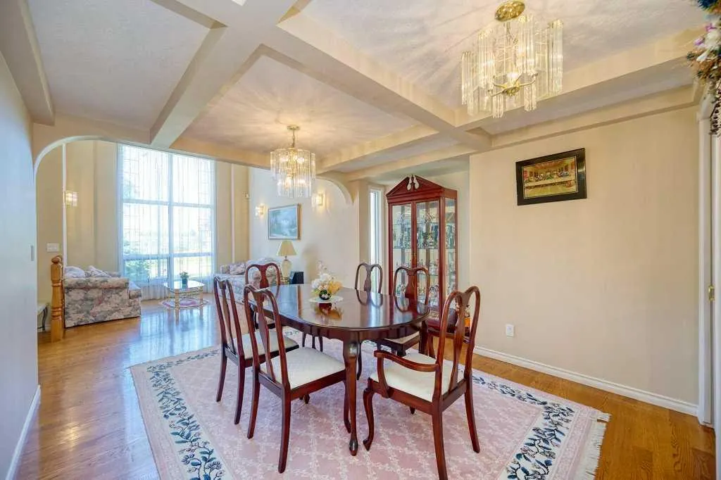 81 Edgevalley Way NW