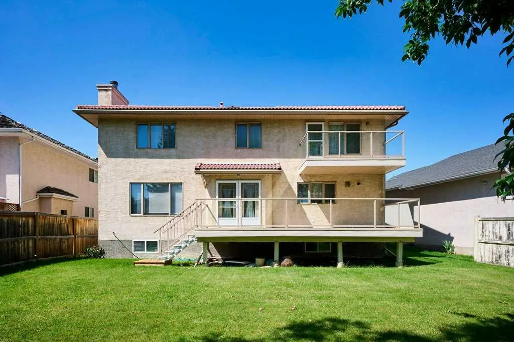 81 Edgevalley Way NW