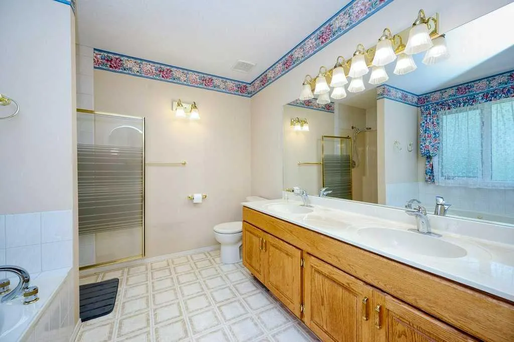 81 Edgevalley Way NW