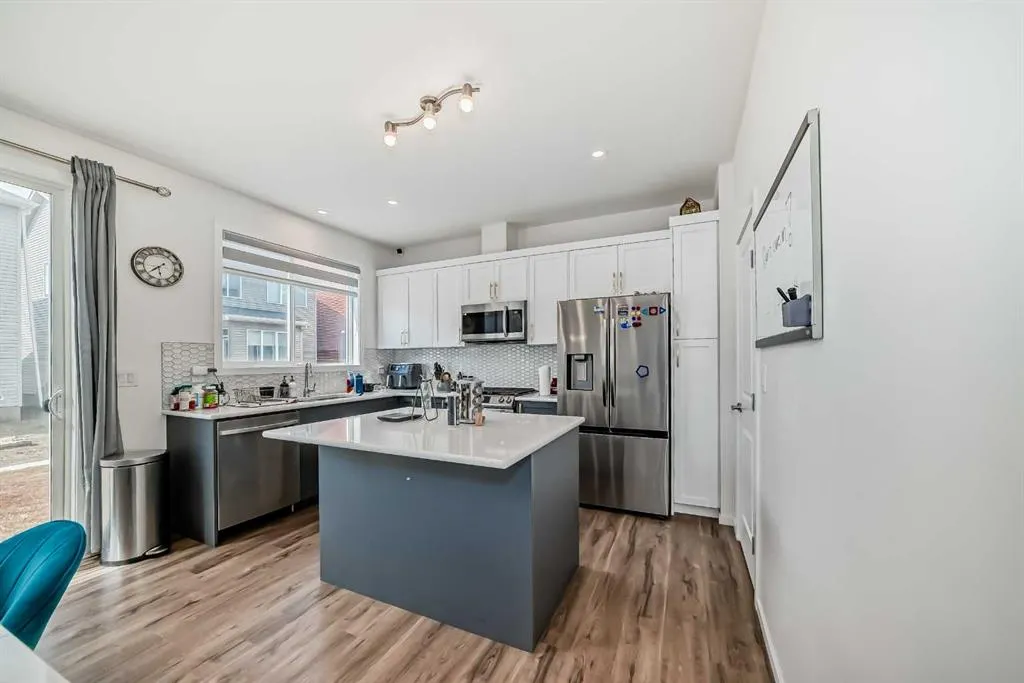 55 Carringwood Grove NW