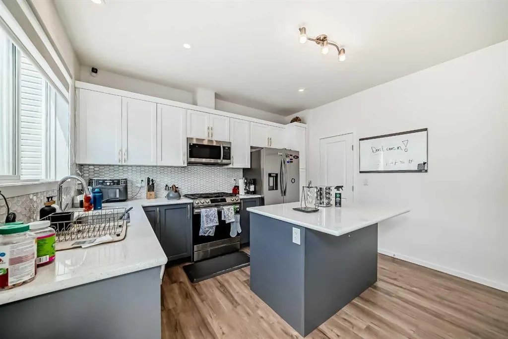 55 Carringwood Grove NW