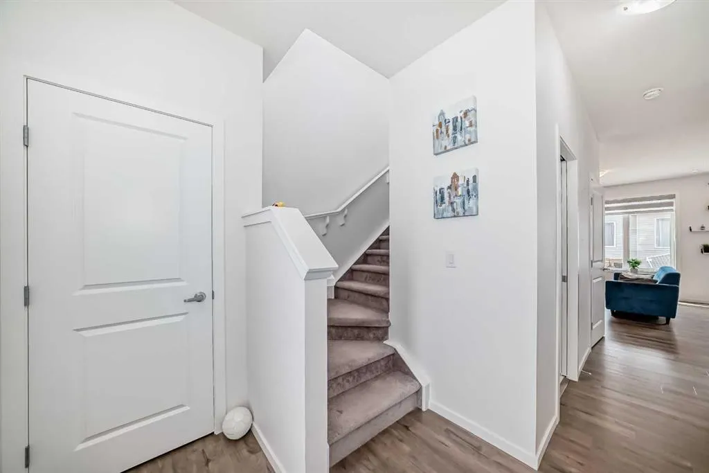 55 Carringwood Grove NW