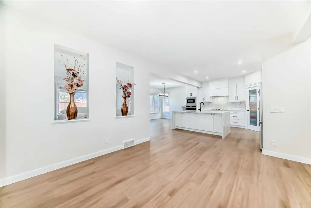 314 Evanston Drive NW