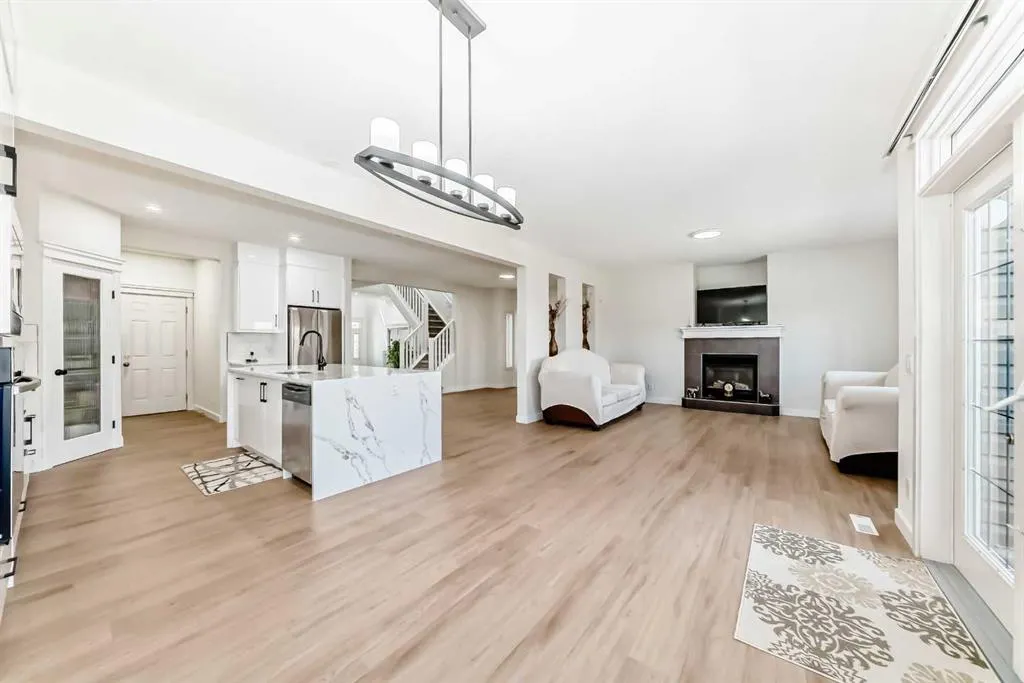 314 Evanston Drive NW