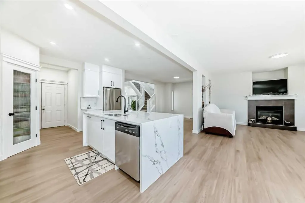 314 Evanston Drive NW