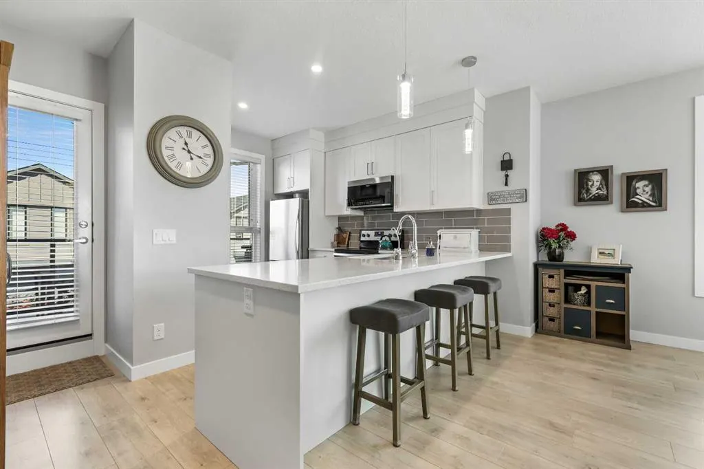 502 Drake Landing Wynd