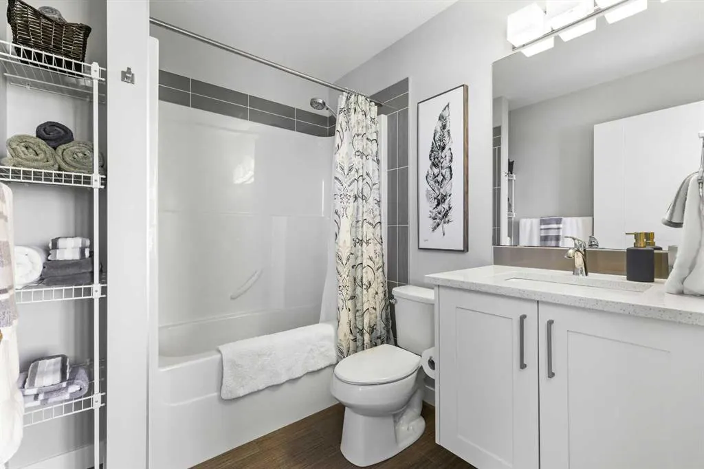 502 Drake Landing Wynd