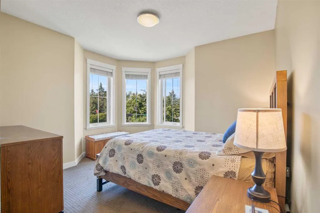 4707 50 Street, #405