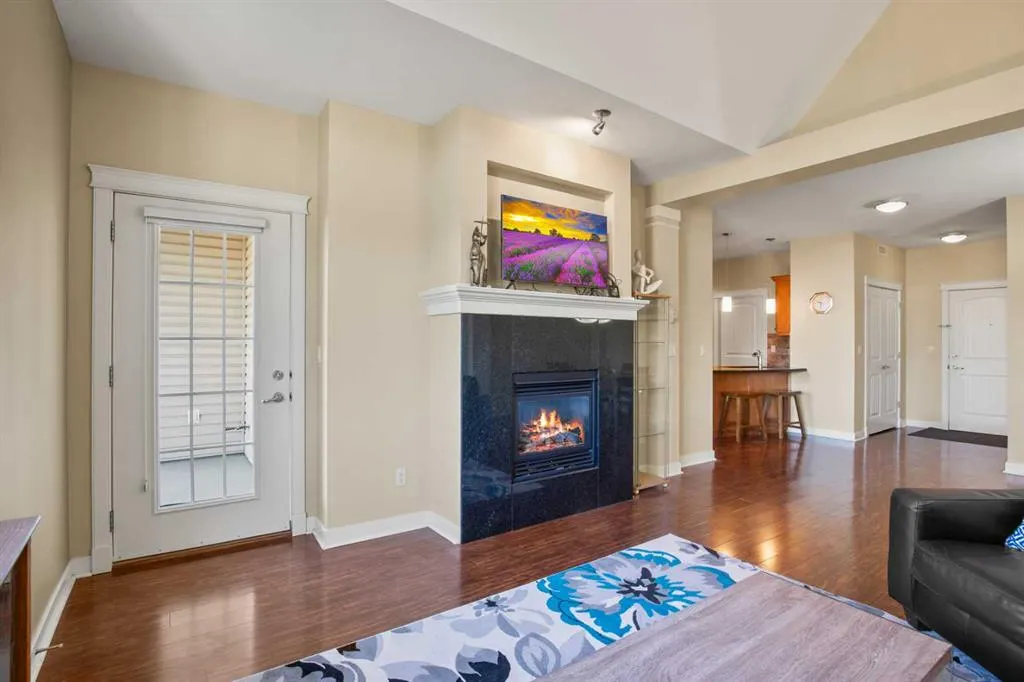 4707 50 Street, #405