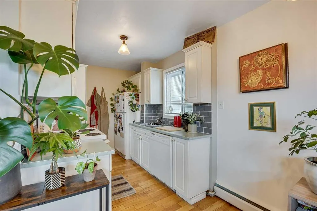 836 4 Avenue NW, #302