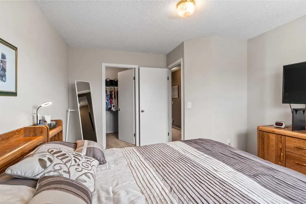 24 Millview Green SW