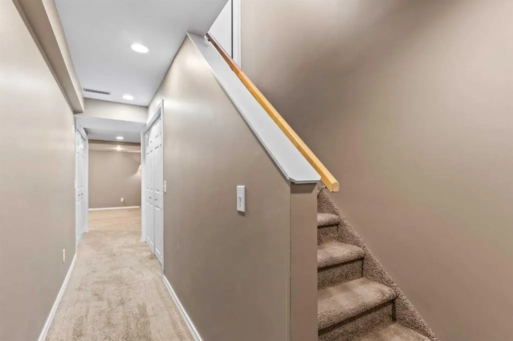24 Millview Green SW
