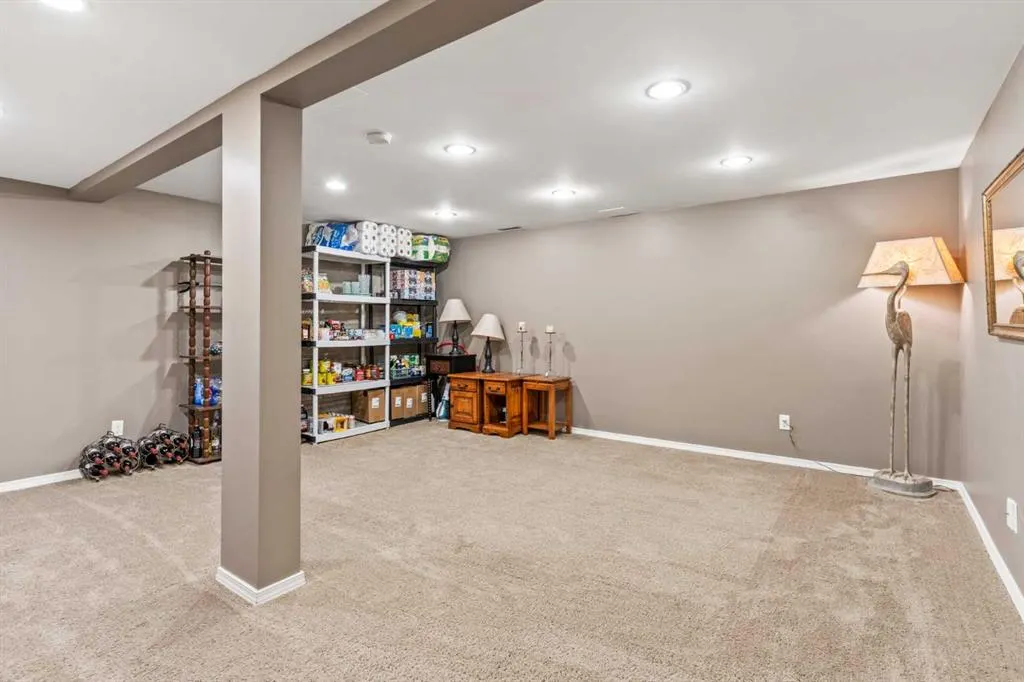 24 Millview Green SW