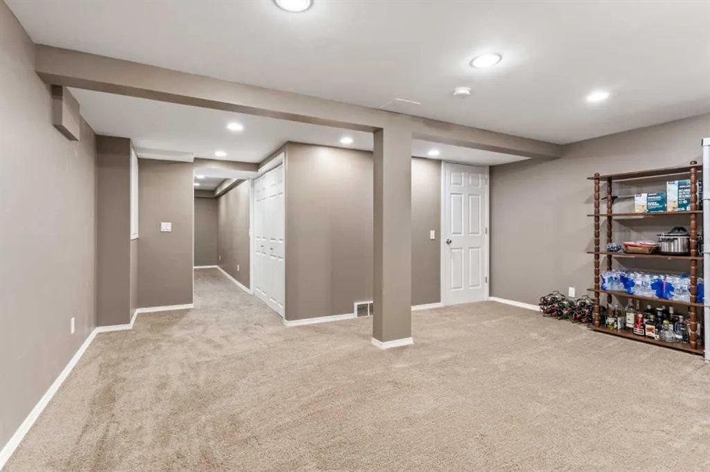 24 Millview Green SW