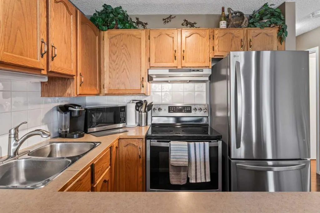 24 Millview Green SW