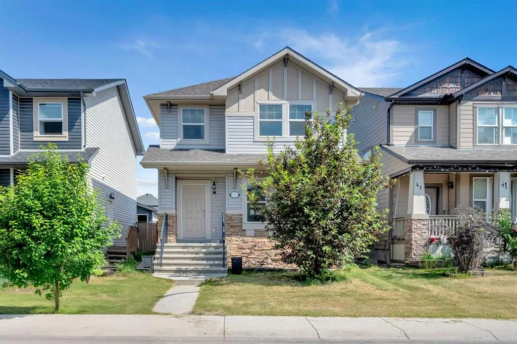 45 Skyview Springs Crescent NE