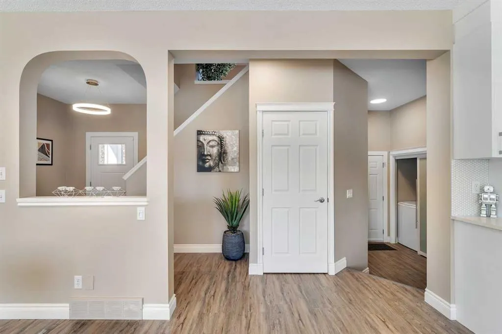 209 Sagewood Grove SW
