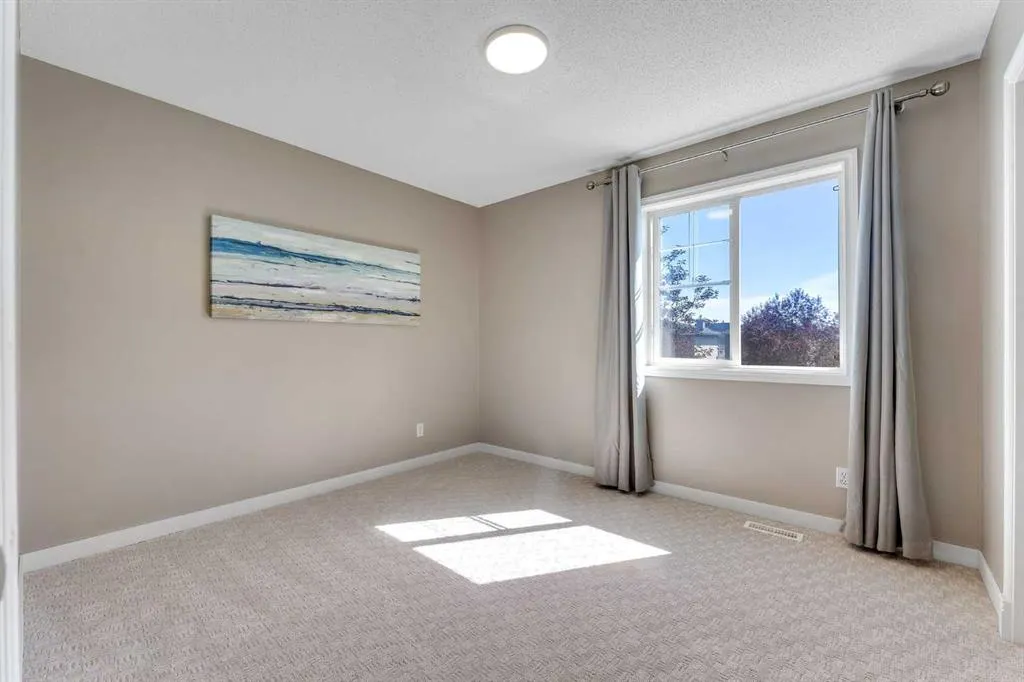 209 Sagewood Grove SW