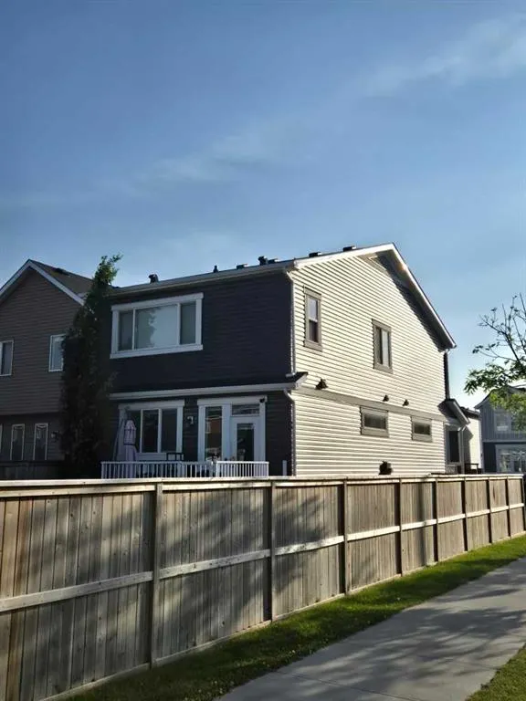 129 Red Embers Crescent NE
