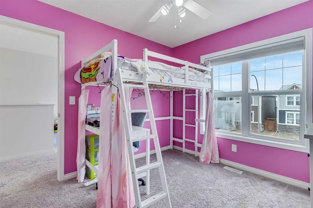 129 Red Embers Crescent NE