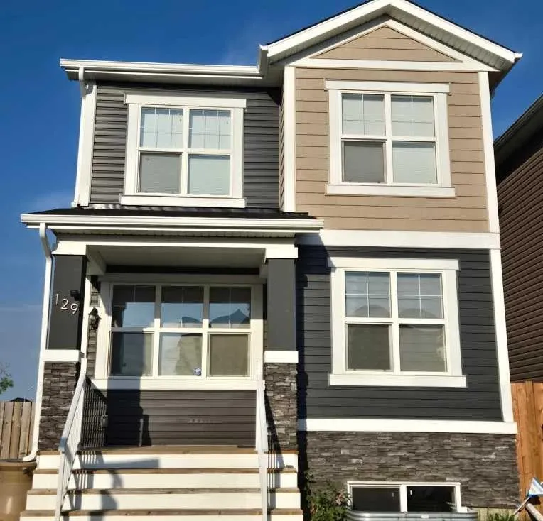 129 Red Embers Crescent NE