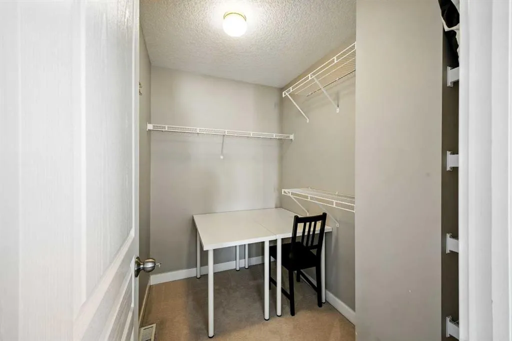 58 Tuscany Ridge View NW