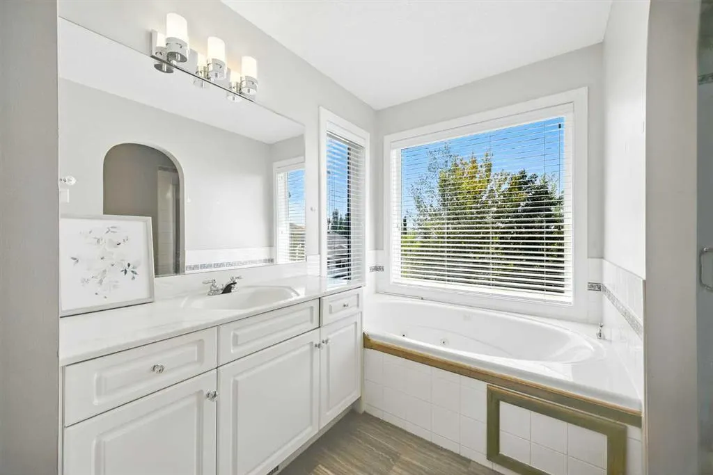 58 Tuscany Ridge View NW