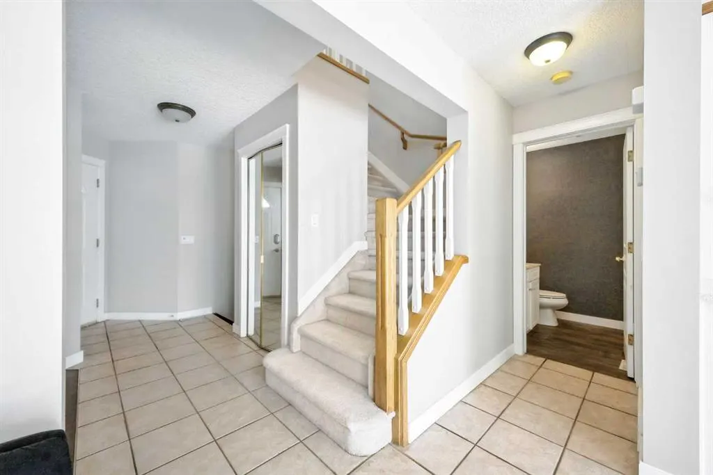 58 Tuscany Ridge View NW