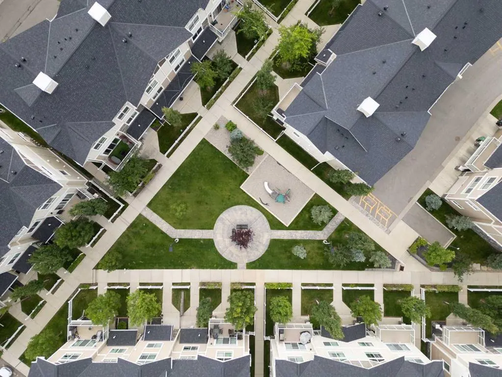 103 Skyview Ranch Gardens NE