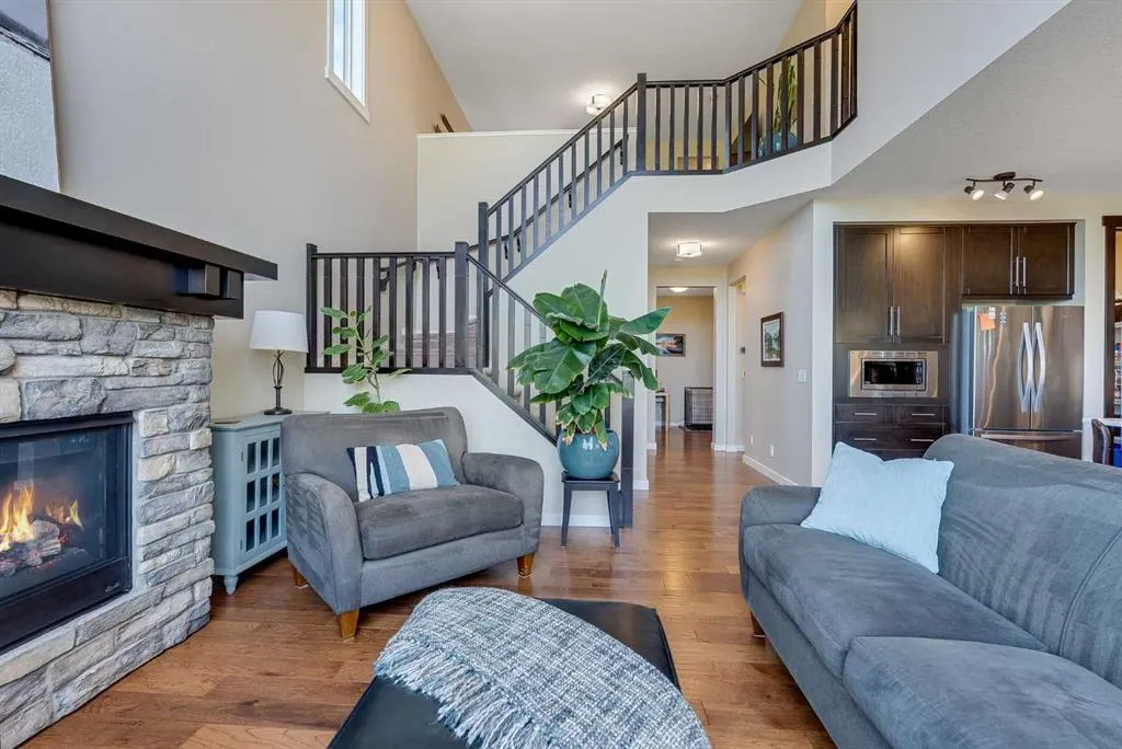 280 Nolancrest Heights NW
