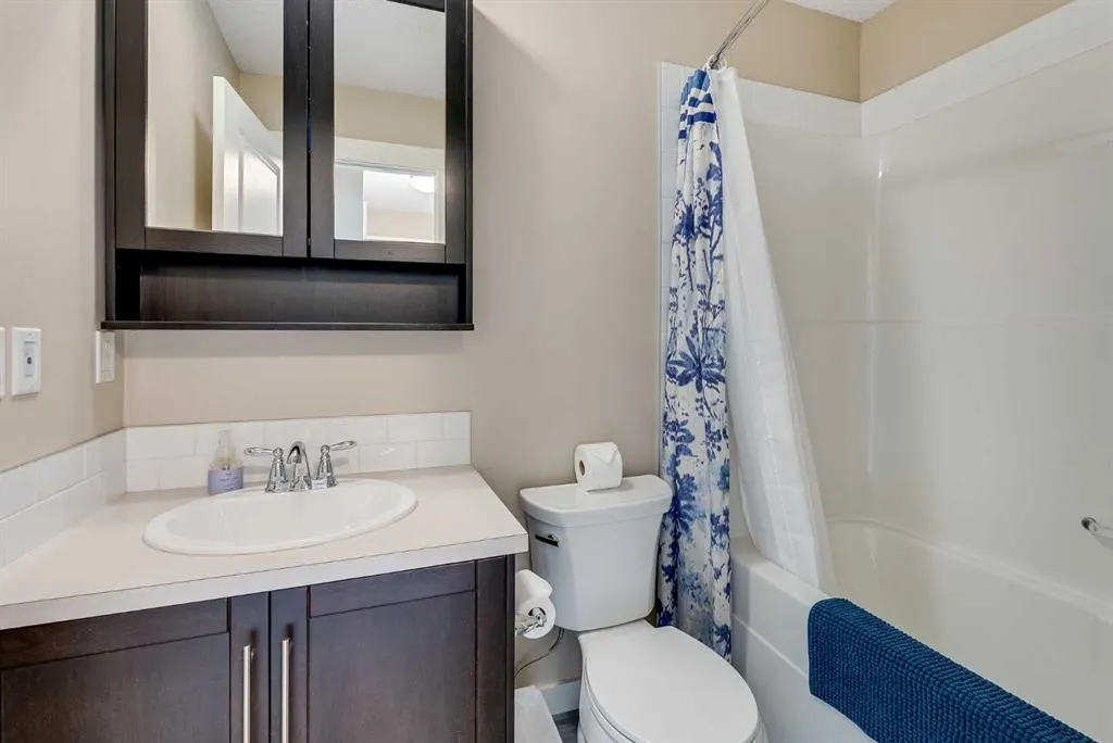 280 Nolancrest Heights NW