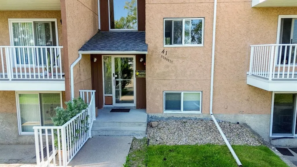 41 Bennett Street, #206