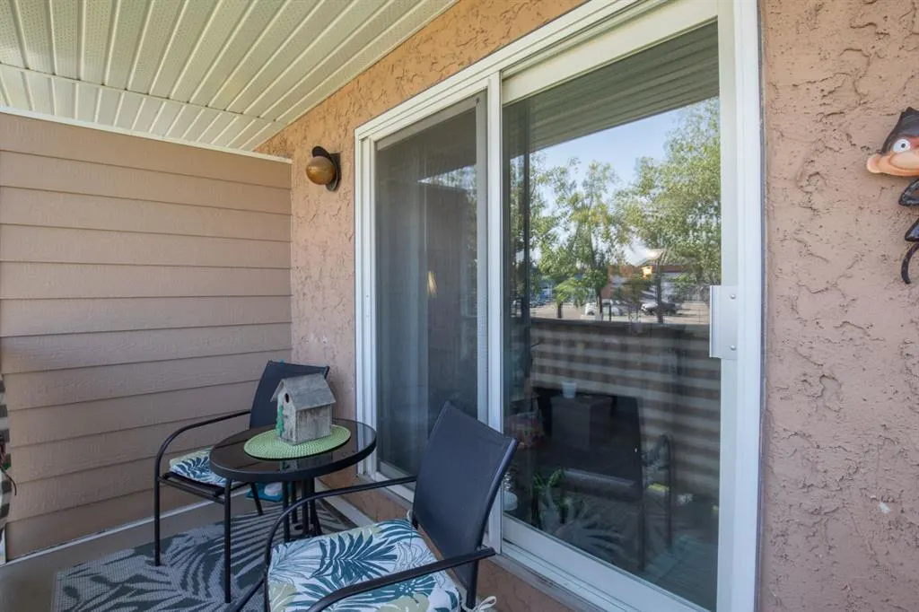 41 Bennett Street, #206