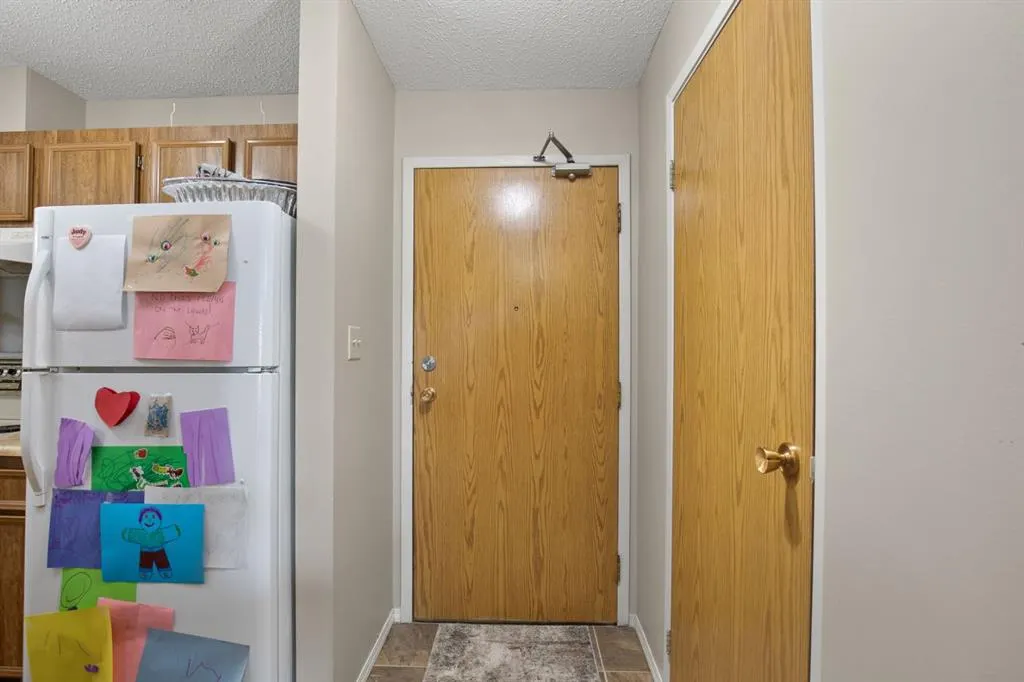 41 Bennett Street, #206