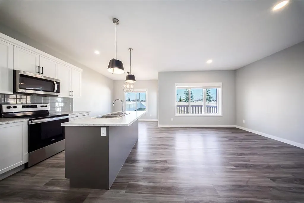 88 Henderson Crescent