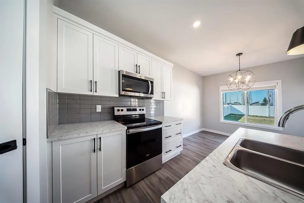 88 Henderson Crescent