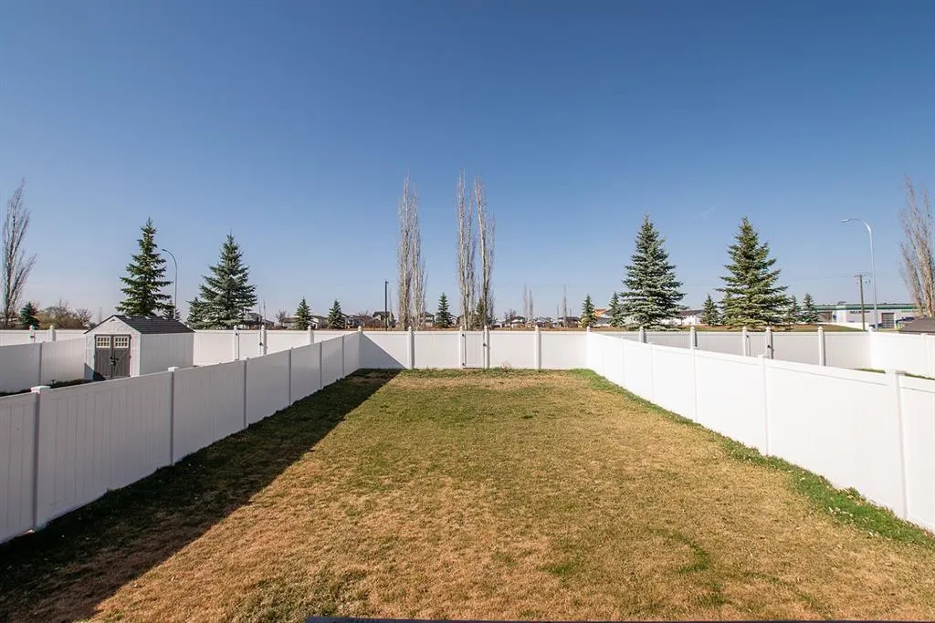 88 Henderson Crescent