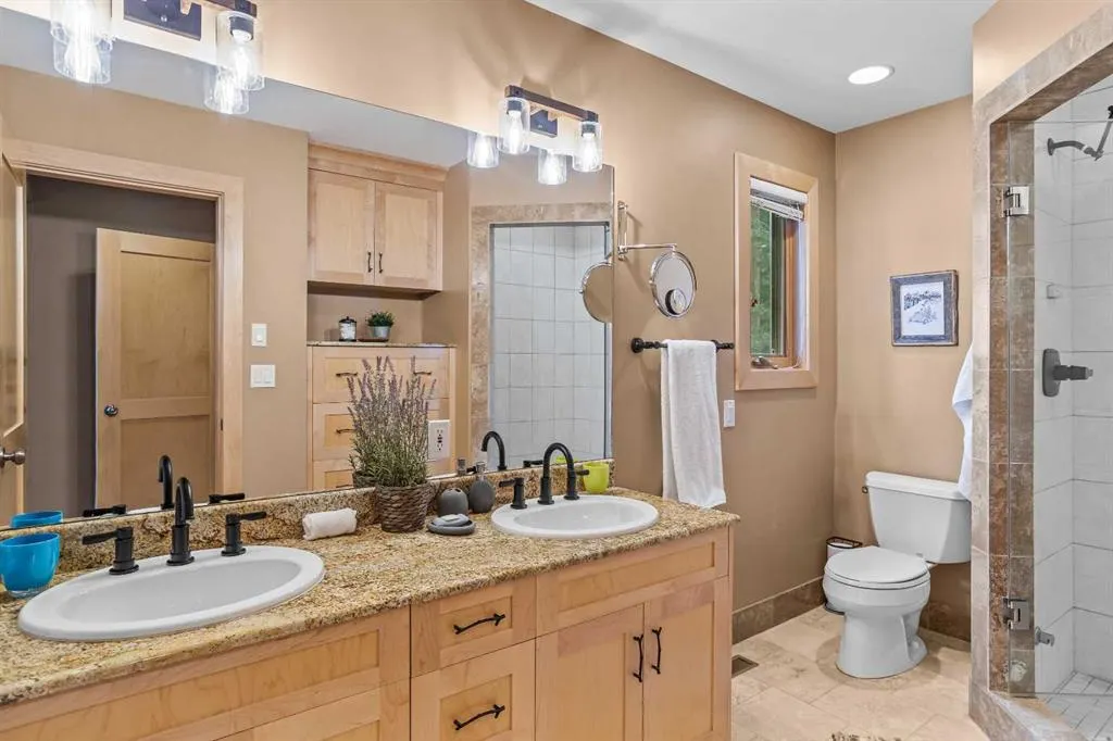 124 Silvertip Ridge, #4
