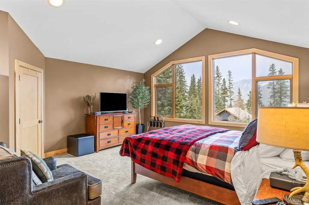 124 Silvertip Ridge, #4